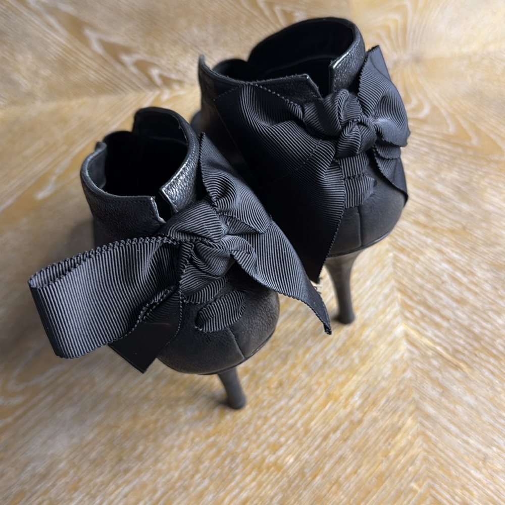 VERA WANG Footwear Black 'Royce' Heel Booties 7.5 - Picture 13 of 16